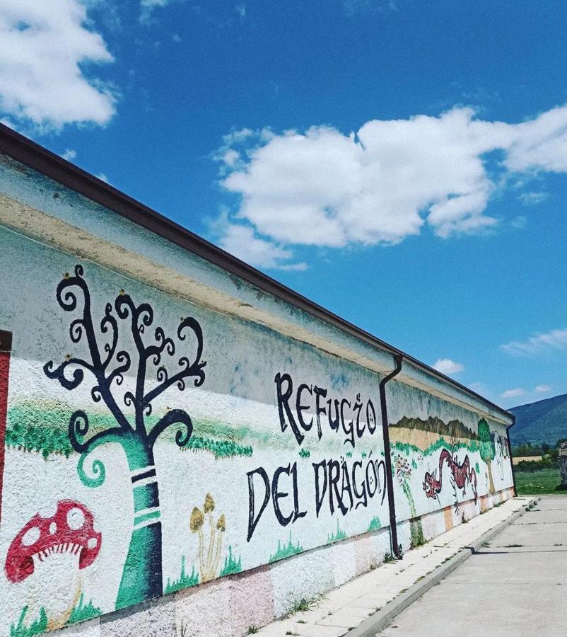 El Refugio Del Dragon Hostel Arcones Kültér fotó